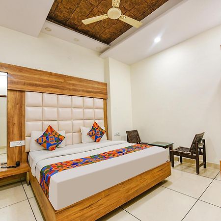 Fabhotel Savera Park Amritsar Ngoại thất bức ảnh