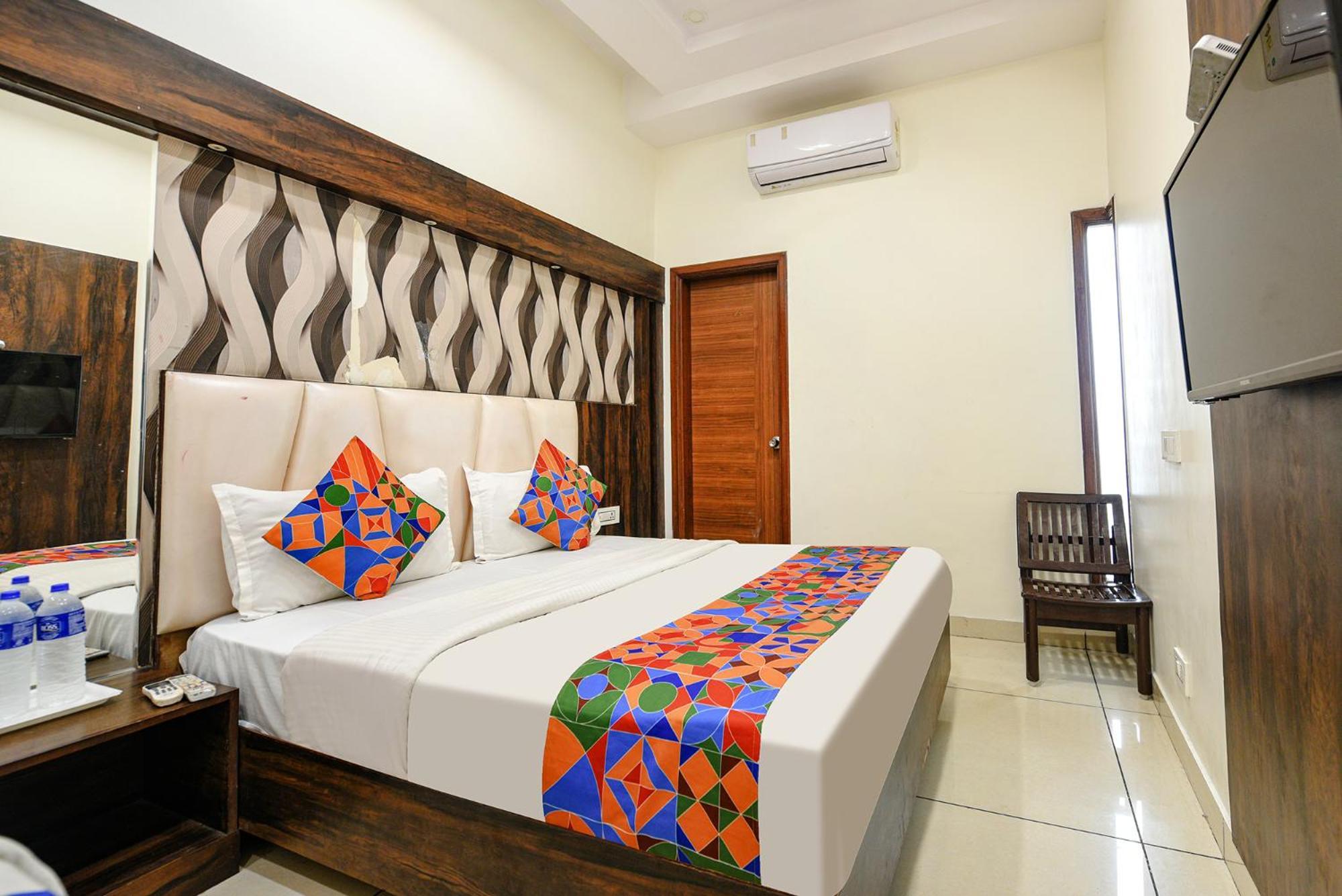 Fabhotel Savera Park Amritsar Ngoại thất bức ảnh